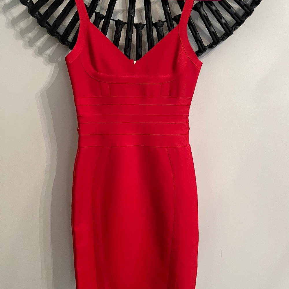 Red bodycon dress